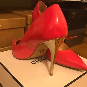 Rock-Republic Hot pink pumps